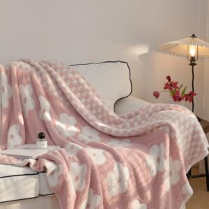 Daisy Pattern Plush Knit Blanket